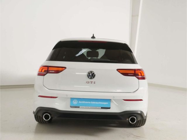 VOLKSWAGEN Golf usata, con Autoradio