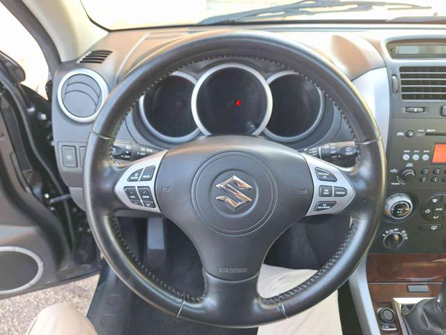 SUZUKI Grand Vitara usata, con Sistema di navigazione