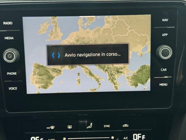 VOLKSWAGEN Passat Variant usata, con ESP