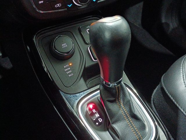 JEEP Compass usata, con Sedile posteriore sdoppiato