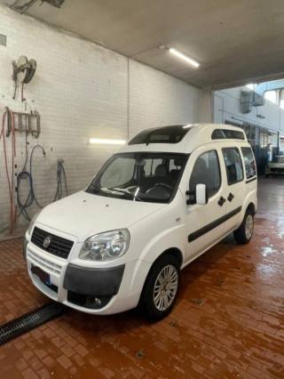 FIAT Doblo usata, con Adatto a portatori di handicap