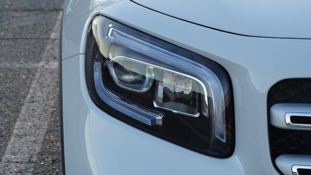 MERCEDES-BENZ GLB 200 usata, con Sedili sportivi