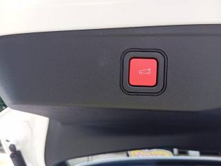 JEEP Avenger usata, con Portellone posteriore elettrico
