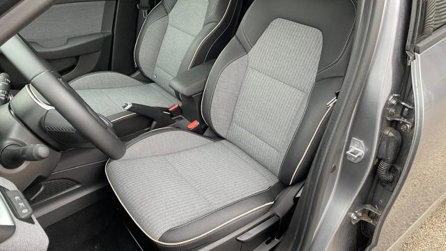 RENAULT Clio usata 26