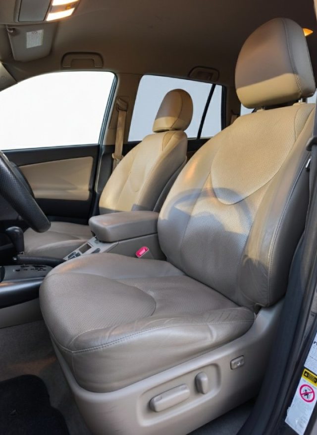 TOYOTA RAV 4 MY23 usata, con Controllo trazione