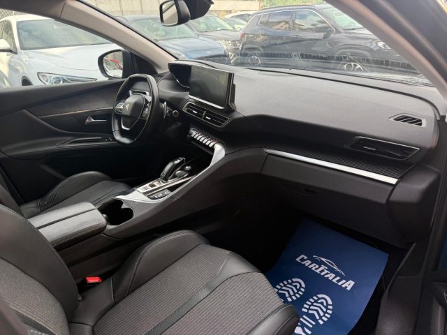 PEUGEOT 5008 usata, con Cerchi in lega