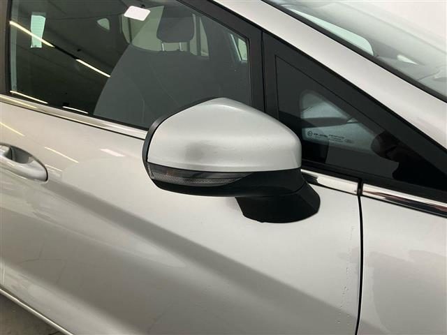 FORD Fiesta usata, con Volante riscaldabile