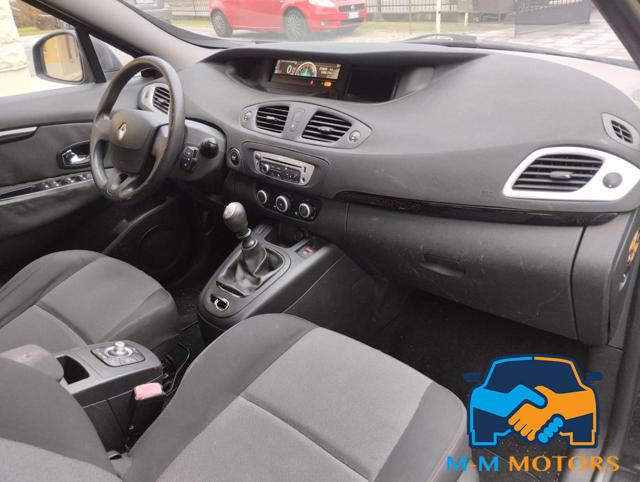 RENAULT Scenic usata, con Fendinebbia