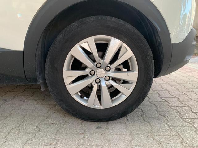 PEUGEOT 3008 usata, con Cruise Control