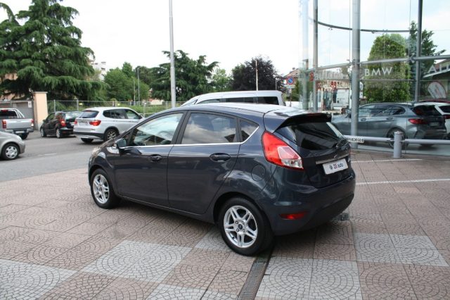 FORD Fiesta usata, con Autoradio