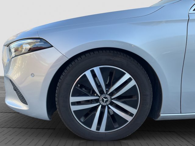 MERCEDES-BENZ A 180 usata 12