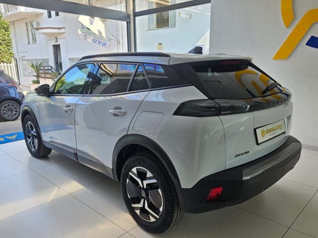 PEUGEOT 2008 usata, con Controllo automatico clima