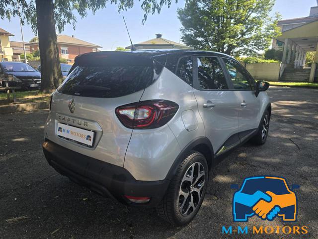 RENAULT Captur usata, con Autoradio