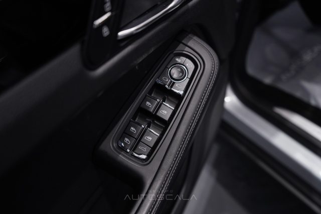 PORSCHE Macan usata, con Controllo trazione
