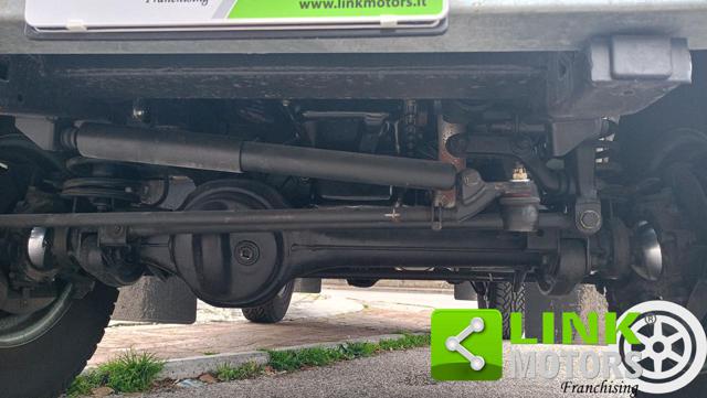 LAND ROVER Defender usata 44