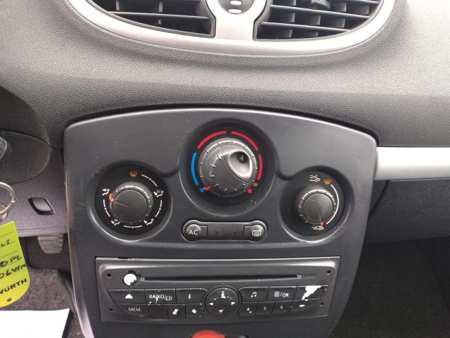 RENAULT Clio usata, con Climatizzatore