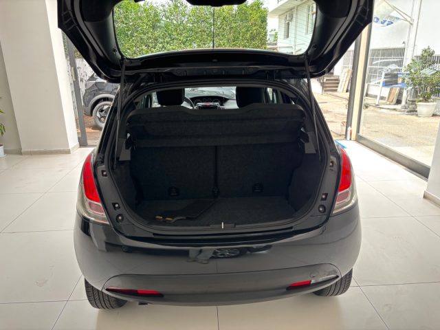LANCIA Ypsilon usata, con Servosterzo
