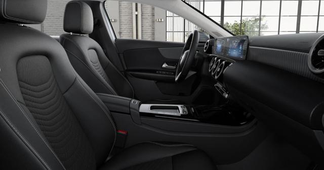 MERCEDES-BENZ A 180 usata, con Controllo automatico clima