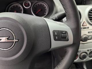 OPEL Corsa usata, con Isofix