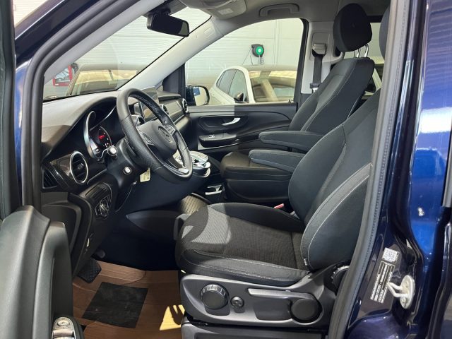 MERCEDES-BENZ V 220 usata, con Cruise Control