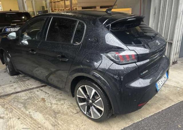 PEUGEOT 208 usata, con Alzacristalli elettrici