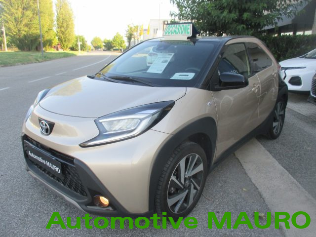 TOYOTA Aygo X usata, con Autoradio