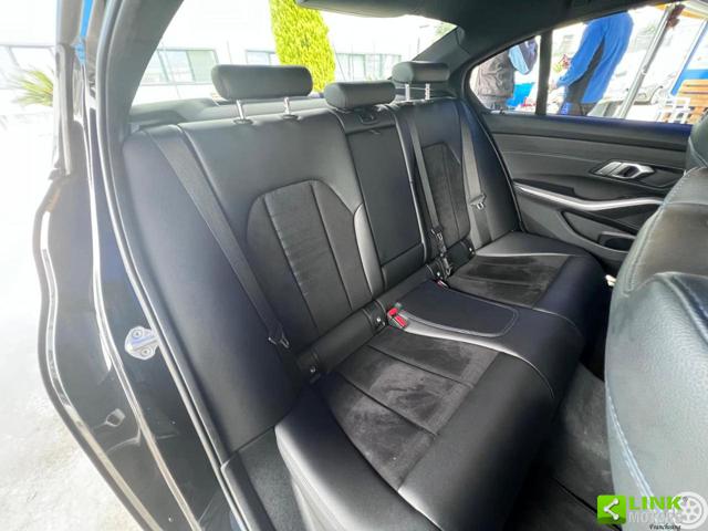BMW 320 usata, con USB