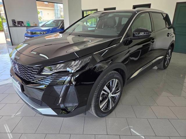 PEUGEOT 5008 usata, con Autoradio