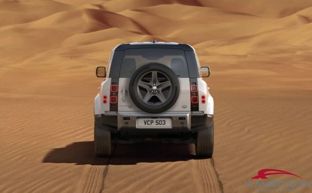 LAND ROVER Defender usata 2