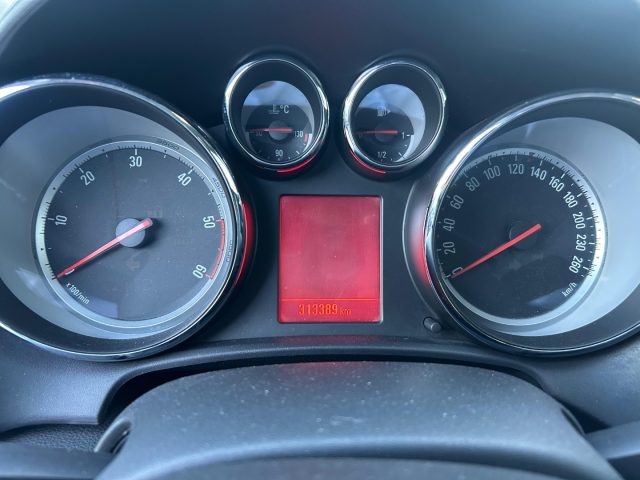 OPEL Astra usata, con Cruise Control