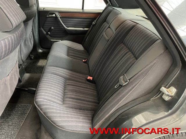 MERCEDES-BENZ 200 usata 6