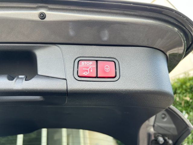 MERCEDES-BENZ B 200 usata 9