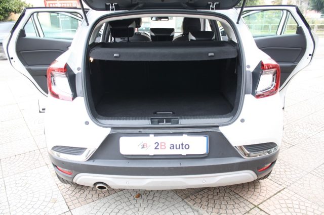 RENAULT Captur usata, con Sistema di navigazione