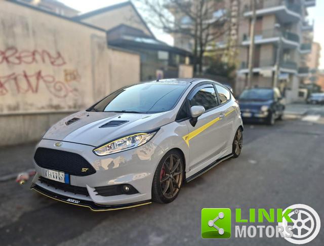 FORD Fiesta usata, con ABS