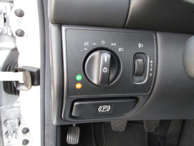 MERCEDES-BENZ CLK 200 usata 35