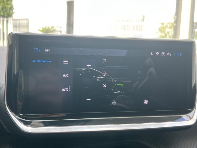 PEUGEOT 208 usata, con Specchietti laterali elettrici