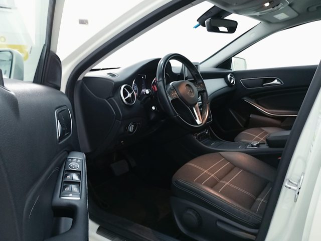 MERCEDES-BENZ GLA 200 usata 7