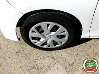TOYOTA Yaris usata, con Schermo multifunzione interamente digitale
