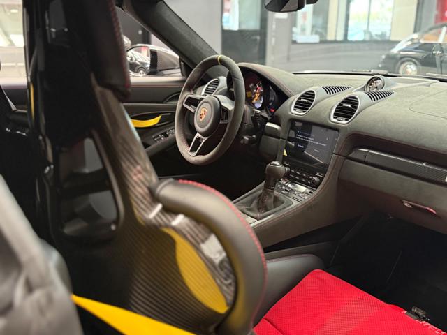 PORSCHE 718 Spyder usata, con Controllo automatico clima