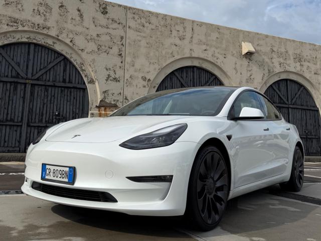 TESLA Model 3 usata, con Isofix