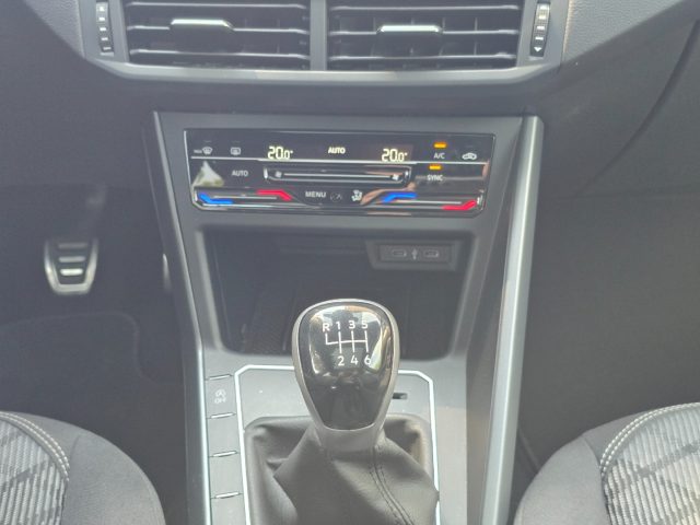VOLKSWAGEN Taigo usata, con Autoradio digitale