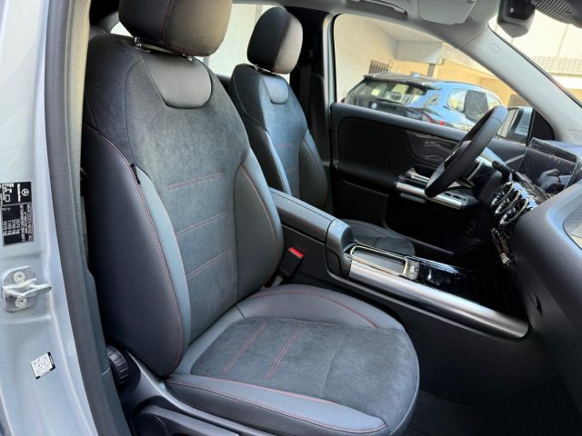 MERCEDES-BENZ GLA 180 usata 31