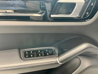PORSCHE Cayenne usata, con Cruise Control