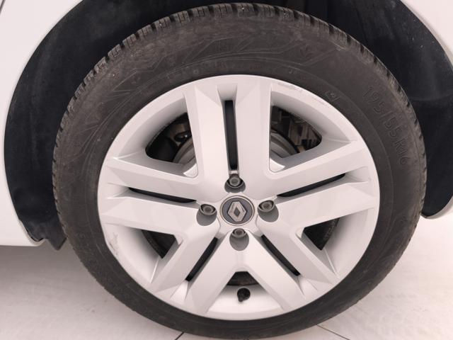 RENAULT Clio usata, con Bluetooth