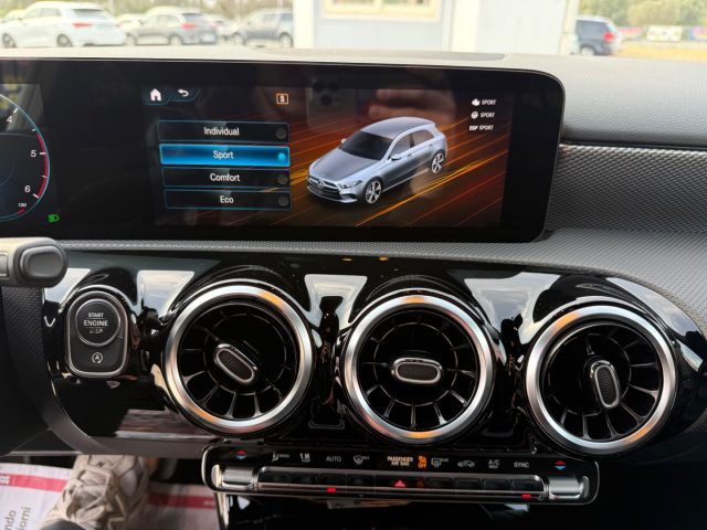 MERCEDES-BENZ A 180 usata, con Telecamera per parcheggio assistito