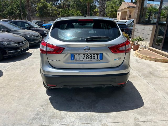 NISSAN Qashqai usata, con Boardcomputer