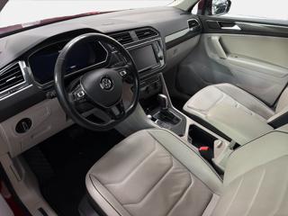 VOLKSWAGEN Tiguan usata, con Boardcomputer