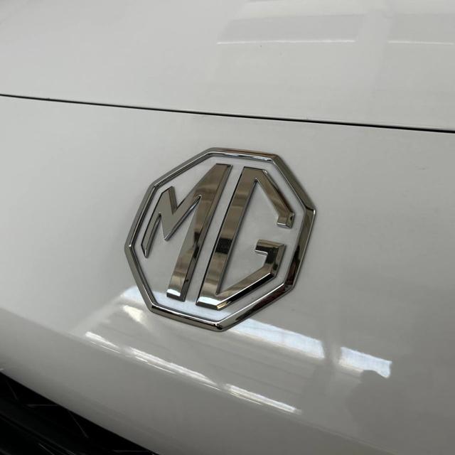 MG MG3 usata, con Specchietti laterali elettrici