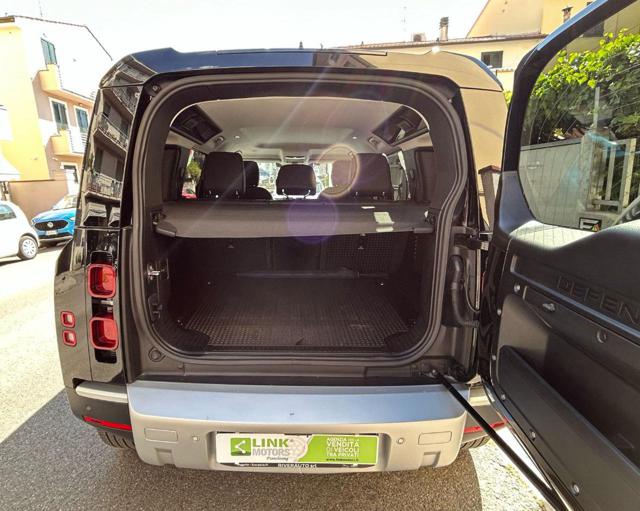LAND ROVER Defender usata, con Sensori di parcheggio posteriori