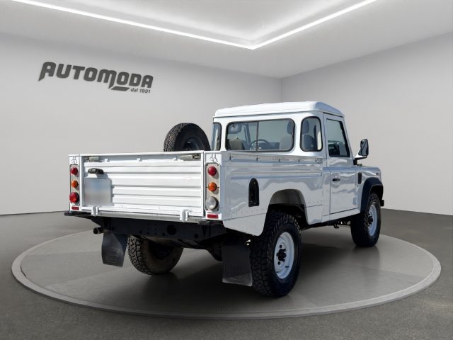 LAND ROVER Defender usata 3